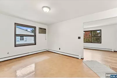 261 Gaston Avenue, Garfield, NJ 07026 - Photo 31
