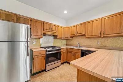 11 Allison Court, Allendale, NJ 07401 - Photo 11