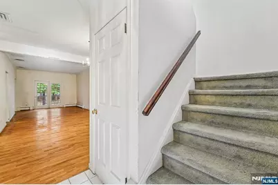 11 Allison Court, Allendale, NJ 07401 - Photo 3