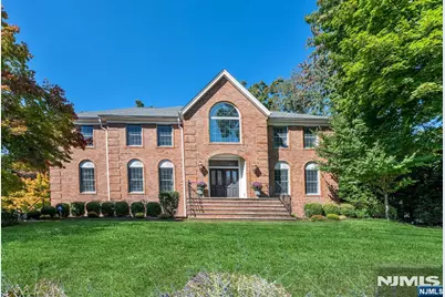 402 Highland Avenue, Ridgewood, NJ 07450 - Photo 3