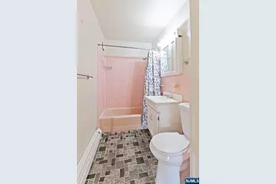28 Park Place, Kearny, NJ 07032 - Photo 11