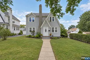 88 Lindbergh Blvd, Teaneck Township, NJ 07666 - Photo 3