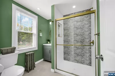 88 Lindbergh Boulevard, Teaneck Township, NJ 07666 - Photo 13
