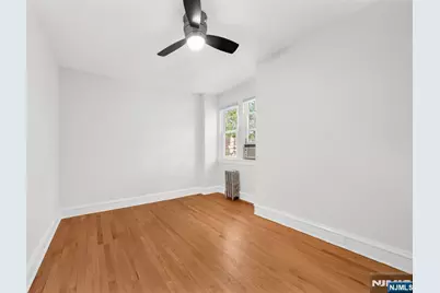 88 Lindbergh Boulevard, Teaneck Township, NJ 07666 - Photo 19