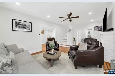 88 Lindbergh Boulevard, Teaneck Township, NJ 07666 - Photo 5