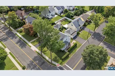 88 Lindbergh Boulevard, Teaneck Township, NJ 07666 - Photo 23