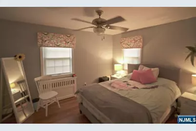 237 Glen Avenue, Midland Park, NJ 07432 - Photo 7
