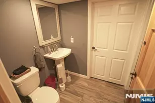 237 Glen Ave, Midland Park, NJ 07432 - Photo 13