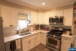 237 Glen Ave, Midland Park, NJ 07432 - Photo 3