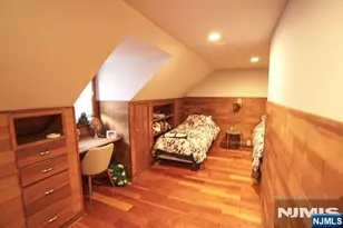 237 Glen Ave, Midland Park, NJ 07432 - Photo 9