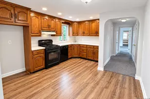 95 Union Ave 2nd Fl, Garfield, NJ 07026 - Photo 3