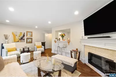 18 Holiday Court, River Vale Township, NJ 07675 - Photo 5