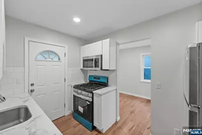 925 Middlesex Street, Linden, NJ 07036 - Photo 15