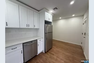 167 Harrison Avenue B2 #B2, Montclair, NJ 07042 - Photo 3