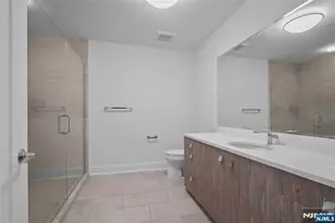150 Henley Pl 404, Weehawken, NJ 07086 - Photo 13