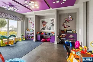 150 Henley Pl 404, Weehawken, NJ 07086 - Photo 35
