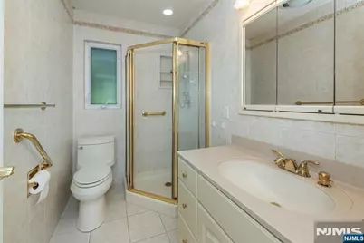 10 Fernwood Drive, Fair Lawn, NJ 07410 - Photo 21