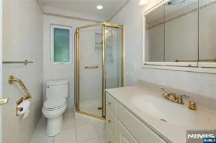 10 Fernwood Dr, Fair Lawn, NJ 07410 - Photo 21