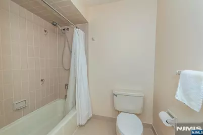 8 Birdseye Circle, Wayne, NJ 07470 - Photo 19