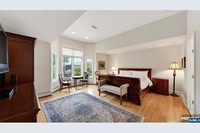 339 Tremont Avenue, Fort Lee, NJ 07024 - Photo 23