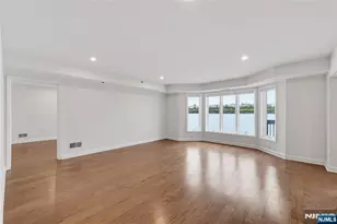 202 Adams Ct F202, Edgewater, NJ 07020 - Photo 11