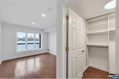 202 Adams Court F202 #F202, Edgewater, NJ 07020 - Photo 25