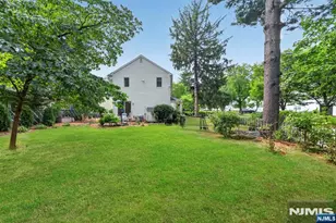 410 Chestnut St, Paramus, NJ 07652 - Photo 29