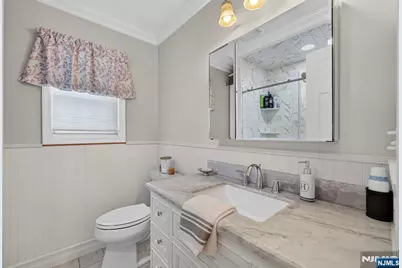410 Chestnut Street, Paramus, NJ 07652 - Photo 25