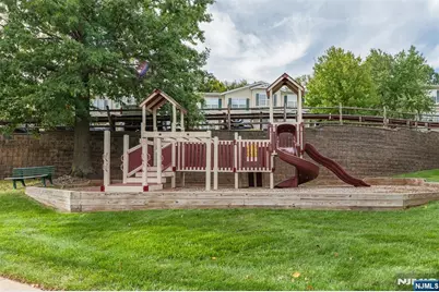1030 Robin Court 700 #700, Green Brook Township, NJ 08812 - Photo 15