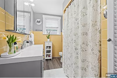 433 Stuyvesant Avenue, Lyndhurst Township, NJ 07071 - Photo 21