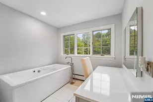 580 Brookside Ave, Allendale, NJ 07401 - Photo 31