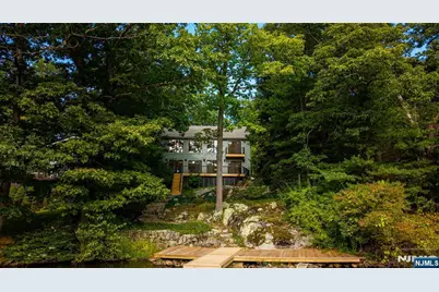 310 Lakeshore Drive, Vernon, NJ 07422 - Photo 5