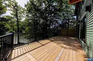 310 Lakeshore Dr, Vernon, NJ 07422 - Photo 11
