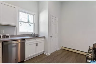 41 Mission Street Third Fl #Third Fl, Montclair, NJ 07042 - Photo 13
