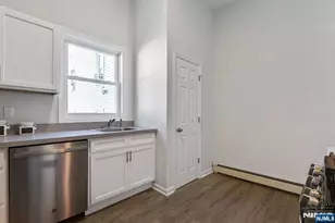 41 Mission Street Third Fl, Montclair, NJ 07042 - Photo 13