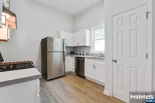 41 Mission Street Third Fl, Montclair, NJ 07042 - Photo 15