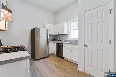 41 Mission Street Third Fl #Third Fl, Montclair, NJ 07042 - Photo 15