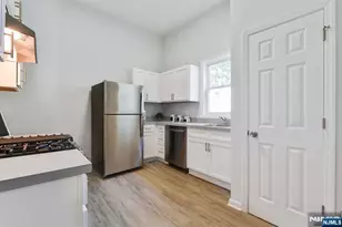 41 Mission Street Third Fl, Montclair, NJ 07042 - Photo 15