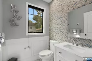 207 Wilsey Ct, Paramus, NJ 07652 - Photo 23