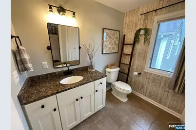 112 Tontine Avenue, Lyndhurst Township, NJ 07071 - Photo 23