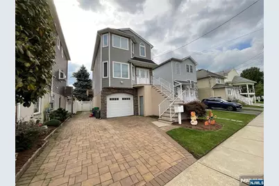 112 Tontine Avenue, Lyndhurst Township, NJ 07071 - Photo 3