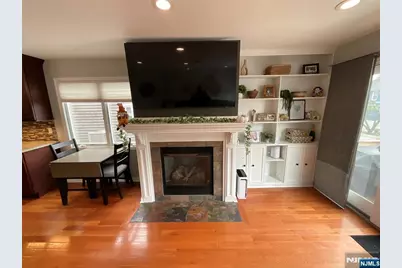 112 Tontine Avenue, Lyndhurst Township, NJ 07071 - Photo 17