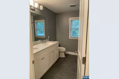 617 Robert Street, Ridgewood, NJ 07450 - Photo 15