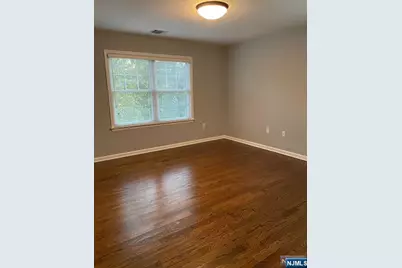 617 Robert Street, Ridgewood, NJ 07450 - Photo 7
