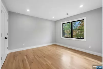 191 Rambler Avenue, New Milford, NJ 07646 - Photo 35