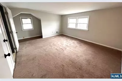 161 Dawson Avenue, Clifton, NJ 07012 - Photo 9