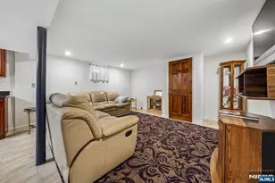 18 Gail Pl, Secaucus, NJ 07094 - Photo 33
