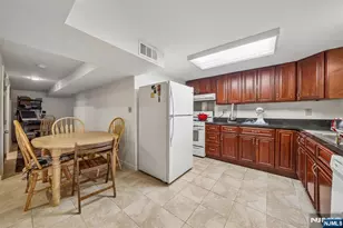 18 Gail Pl, Secaucus, NJ 07094 - Photo 37