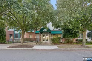 323 Willow Street 2I, Teaneck Township, NJ 07666 - Photo 1