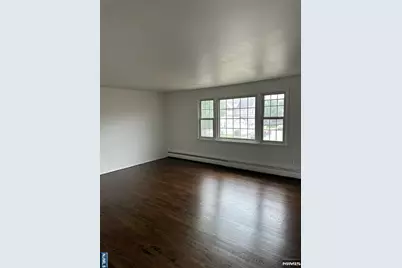 40 Washington Avenue 2 #2, Rutherford, NJ 07070 - Photo 5
